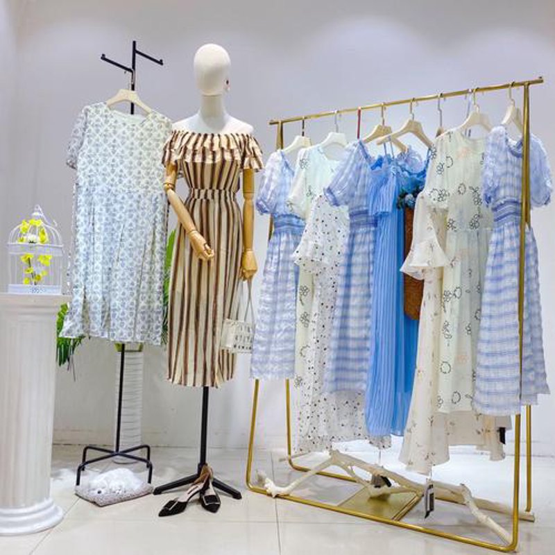 鹿城服装店：时尚前沿的风向标